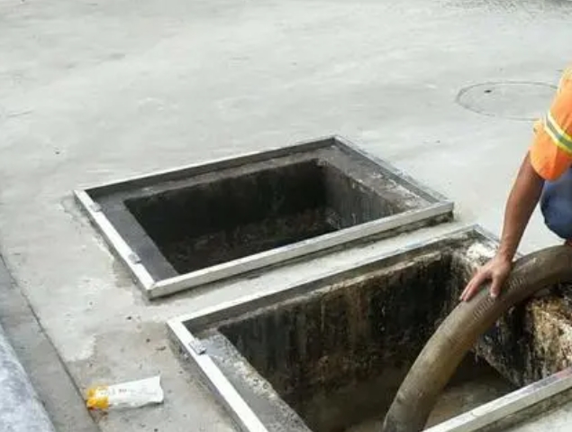西区化粪池清理
