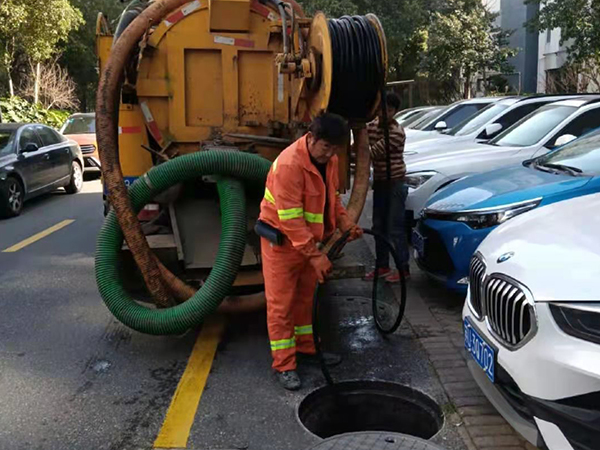 西区排污管道清淤