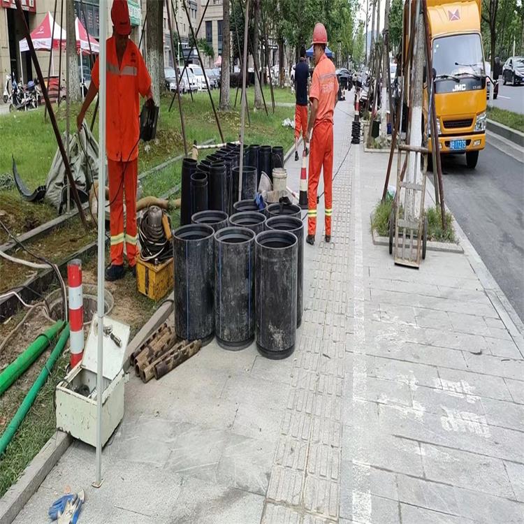 西区管道短管置换修复